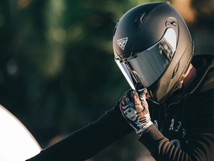Motorcycle Helmets: Your Ultimate Guide to Safety on Two Wheels